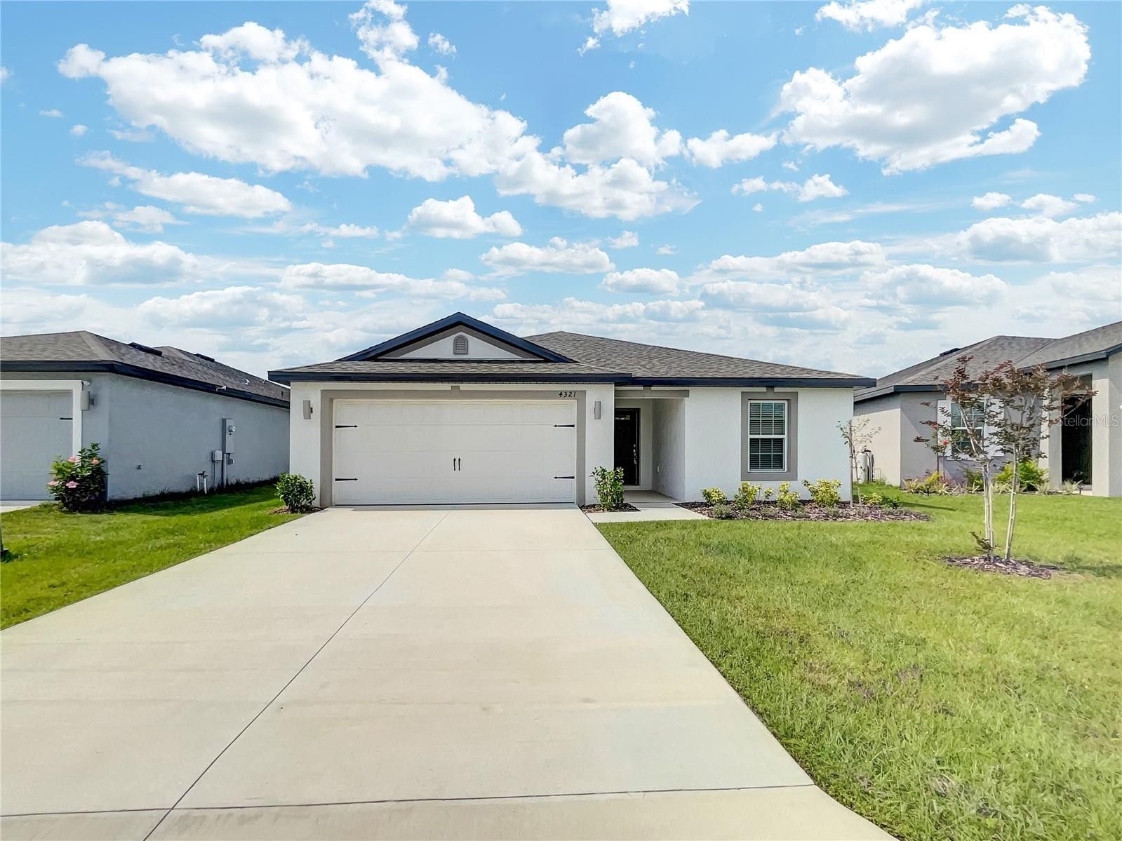 4321 Carrabelle River Lane. Lakeland, FL 33811