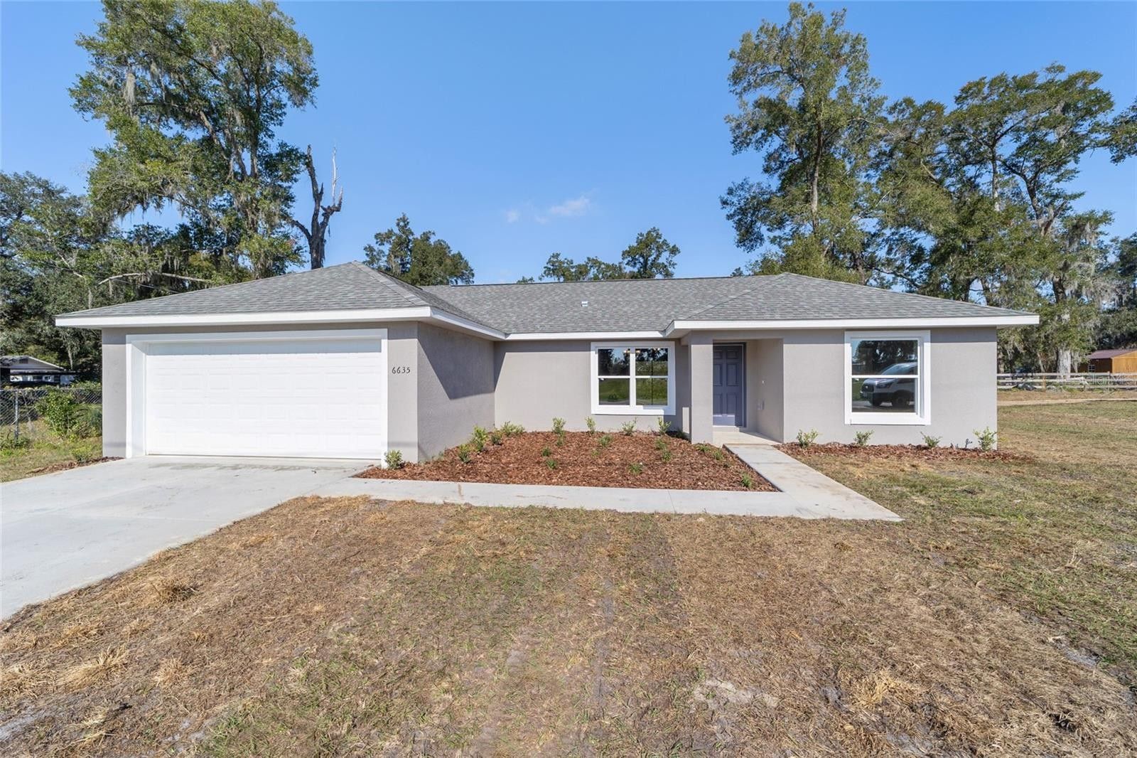 276 Malauka Road. Ocklawaha, FL 32179