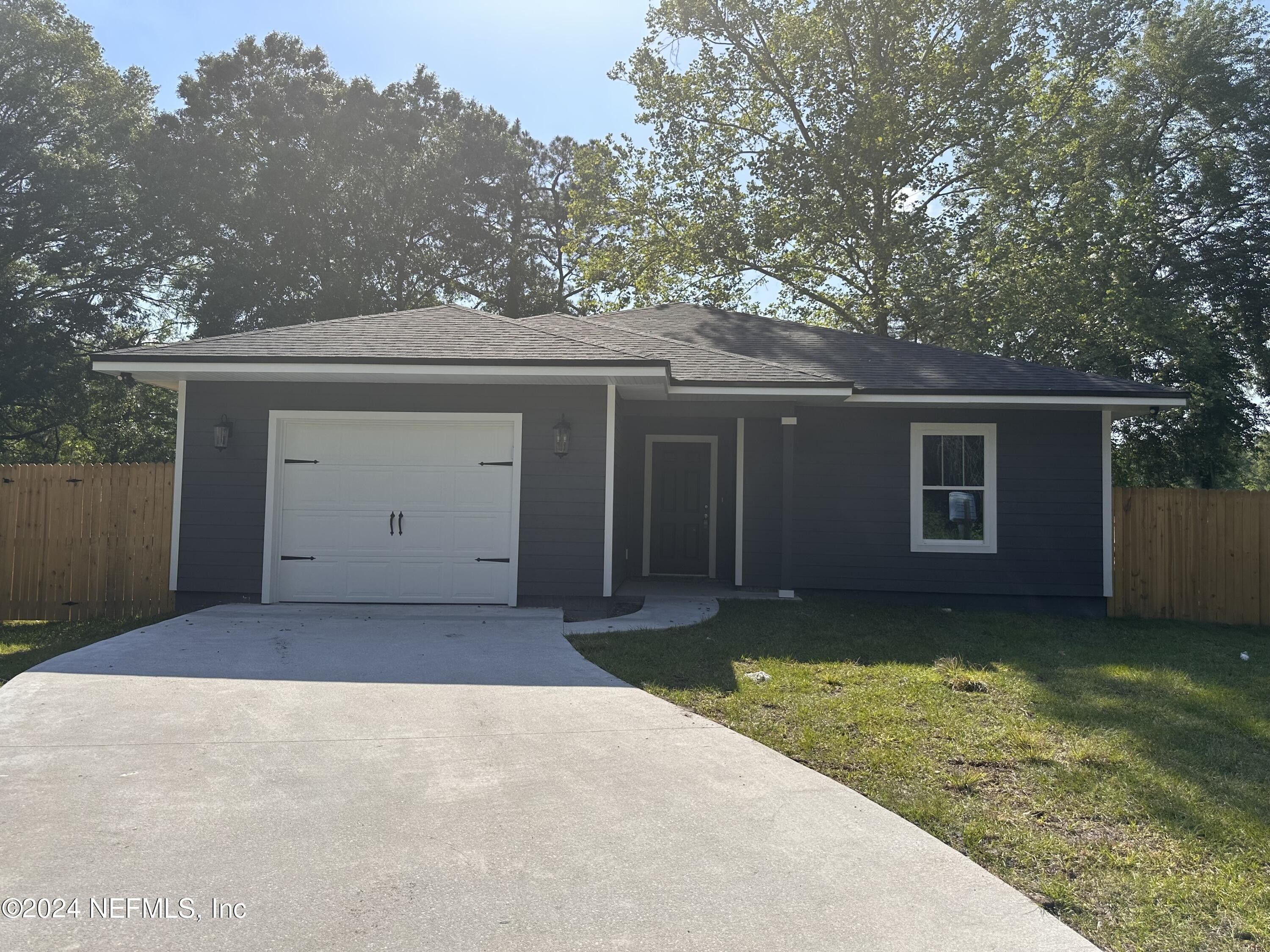 224 Delmonte Street. Baldwin, FL 32234