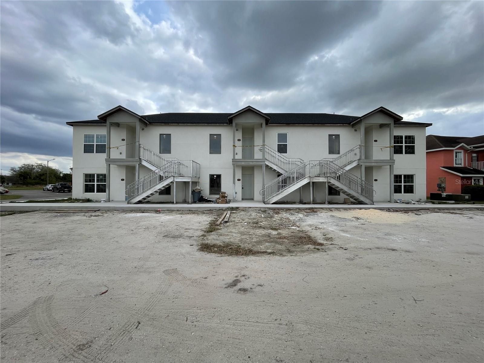 262 Royal Palm Drive. Kissimmee, FL 34743