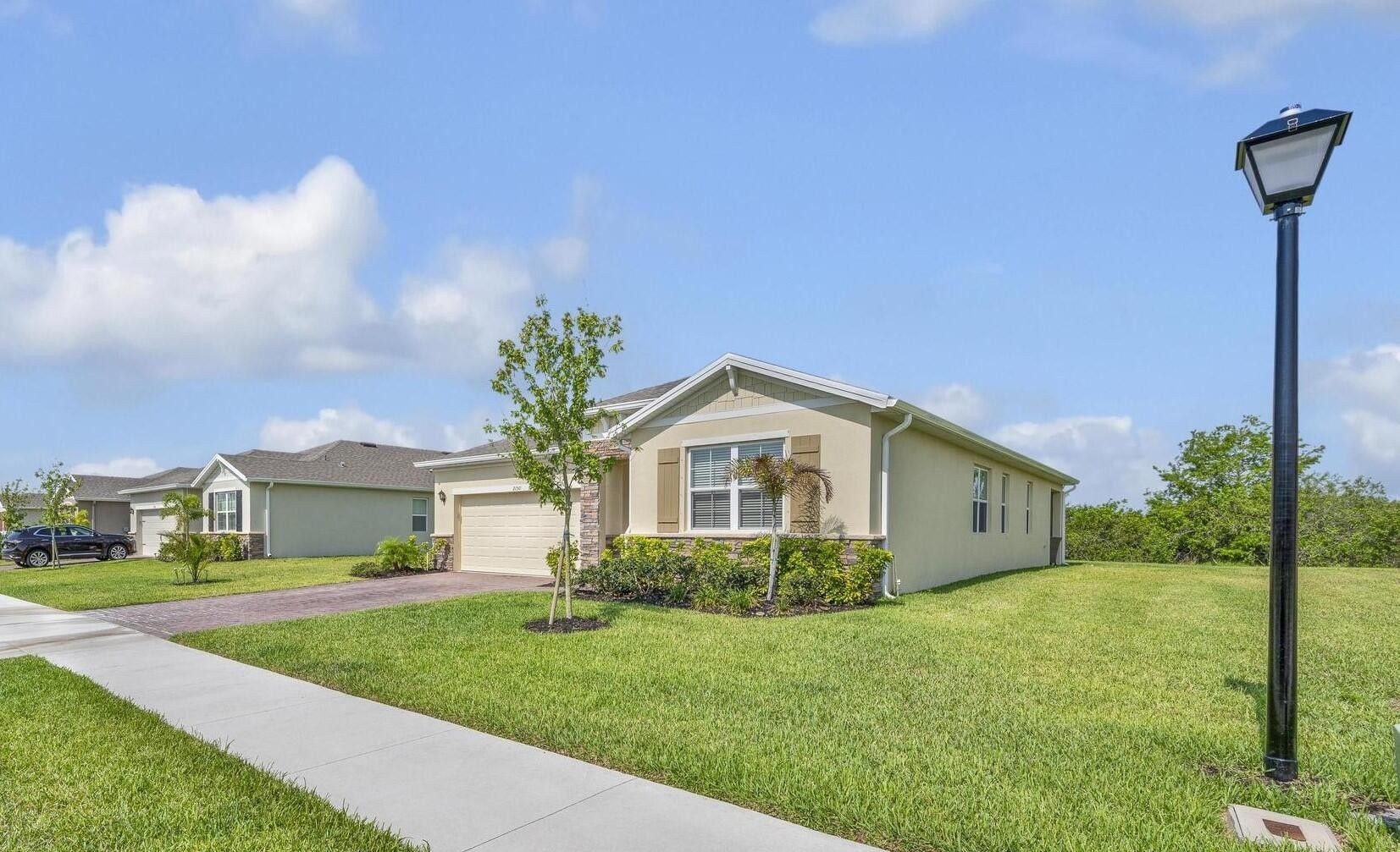 2150 Crowned Eagle. Vero Beach, FL 32962