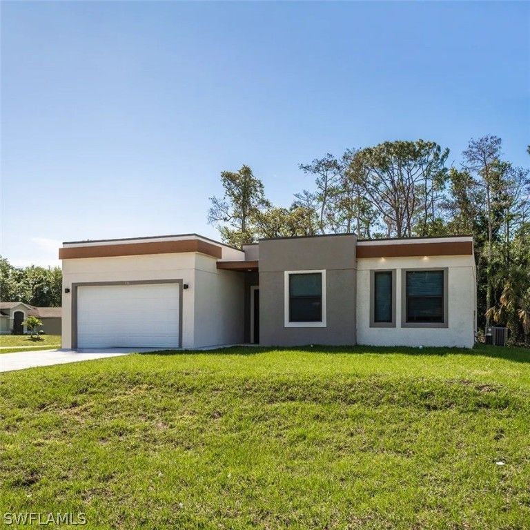 1933 Marlay Avenue. Lehigh Acres, FL 33972