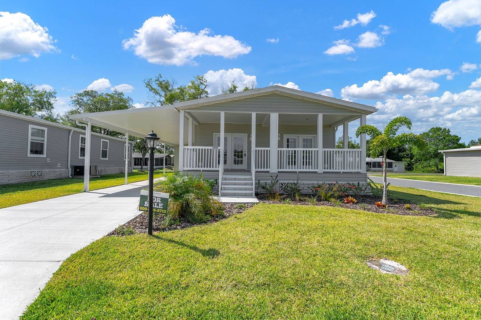 3269 Walden Shores Loop. Lake Wales, FL 33898