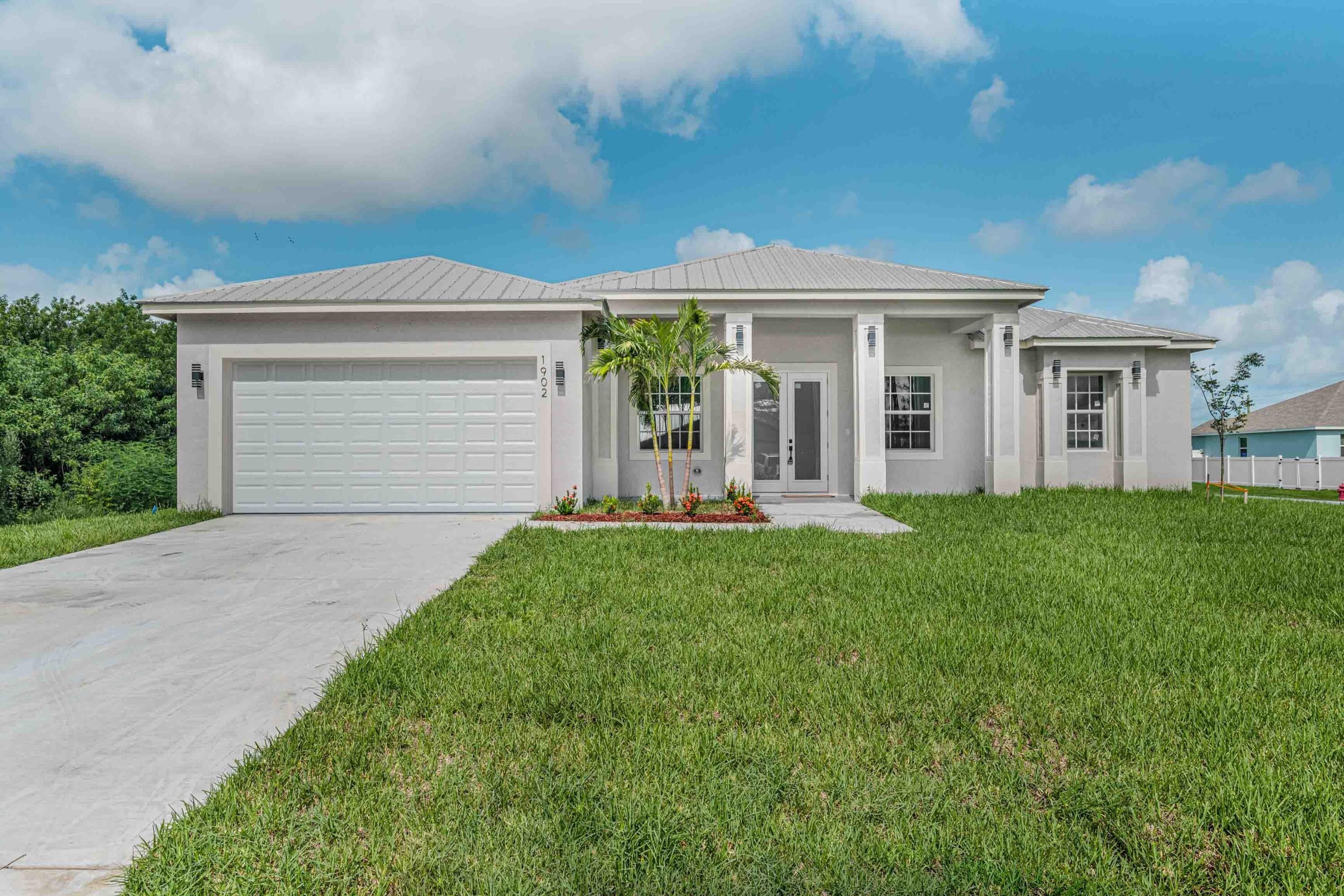 2319 Sw Salmon Road. Port Saint Lucie, FL 34953