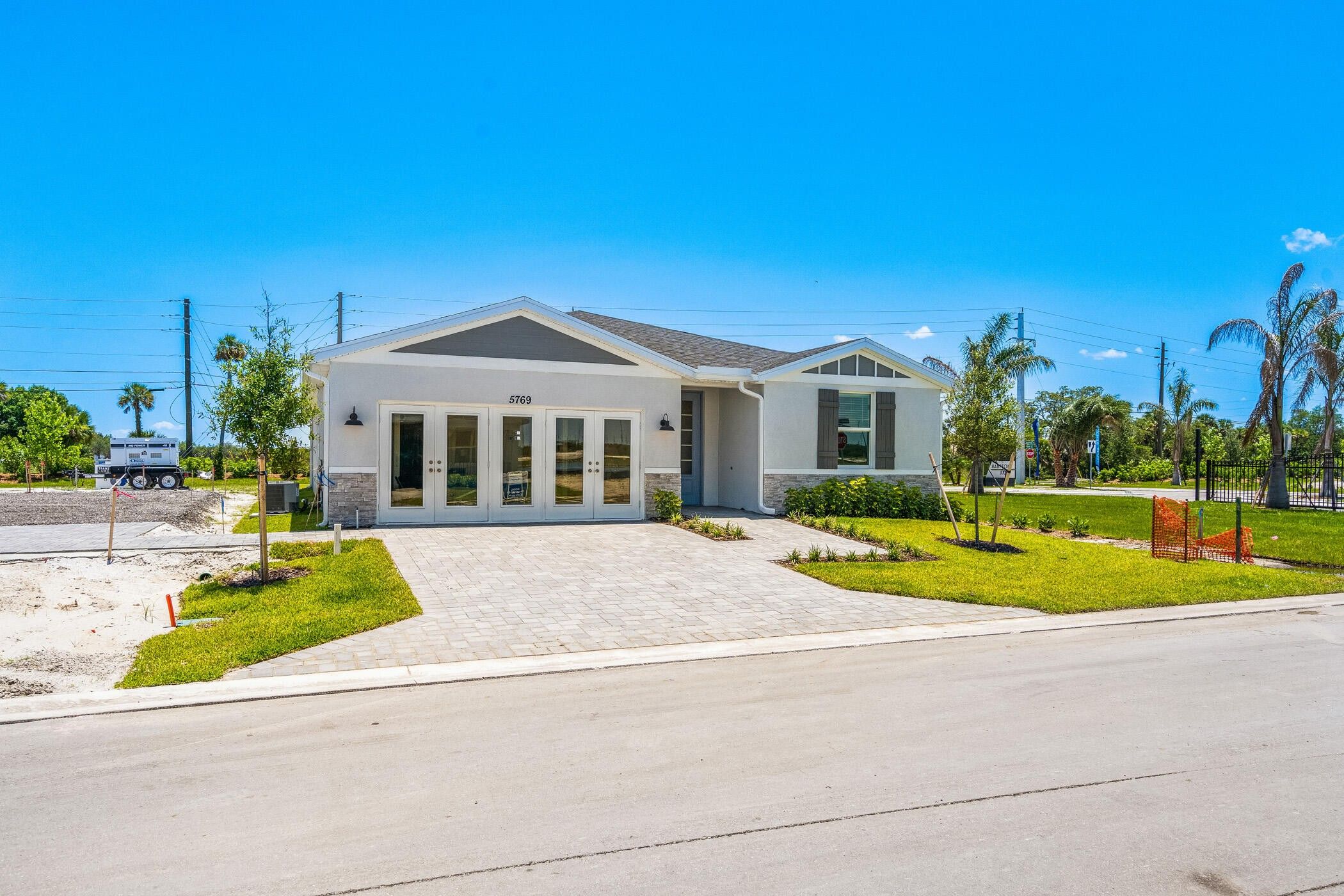 5717 Hampton Park Circle. Vero Beach, FL 32966