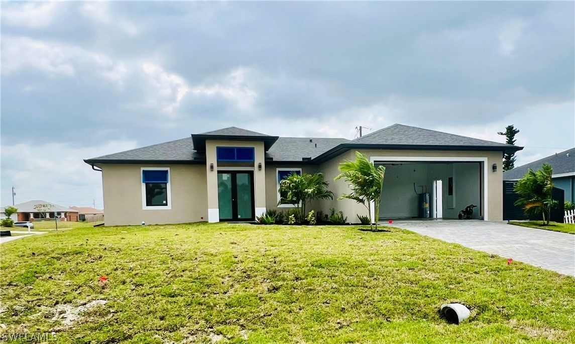 1215 Nw 1St Place. Cape Coral, FL 33993