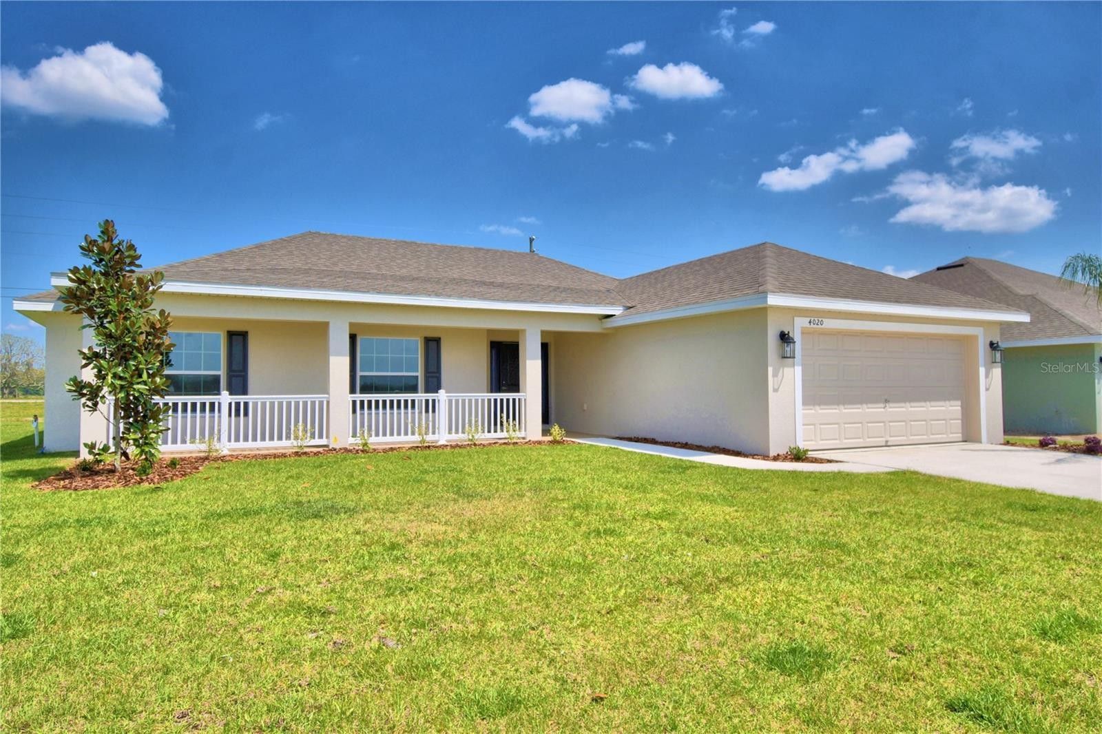 4085 Tullamore Lane. Auburndale, FL 33823