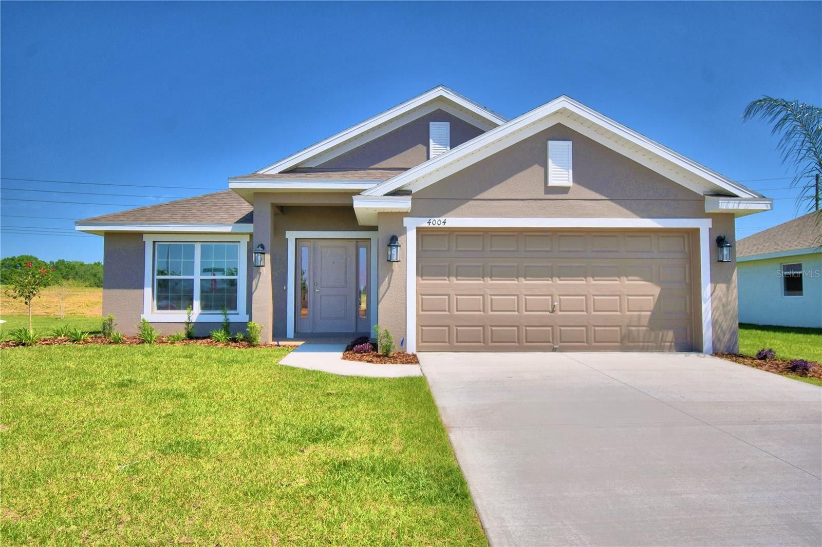 4073 Tullamore Lane. Auburndale, FL 33823