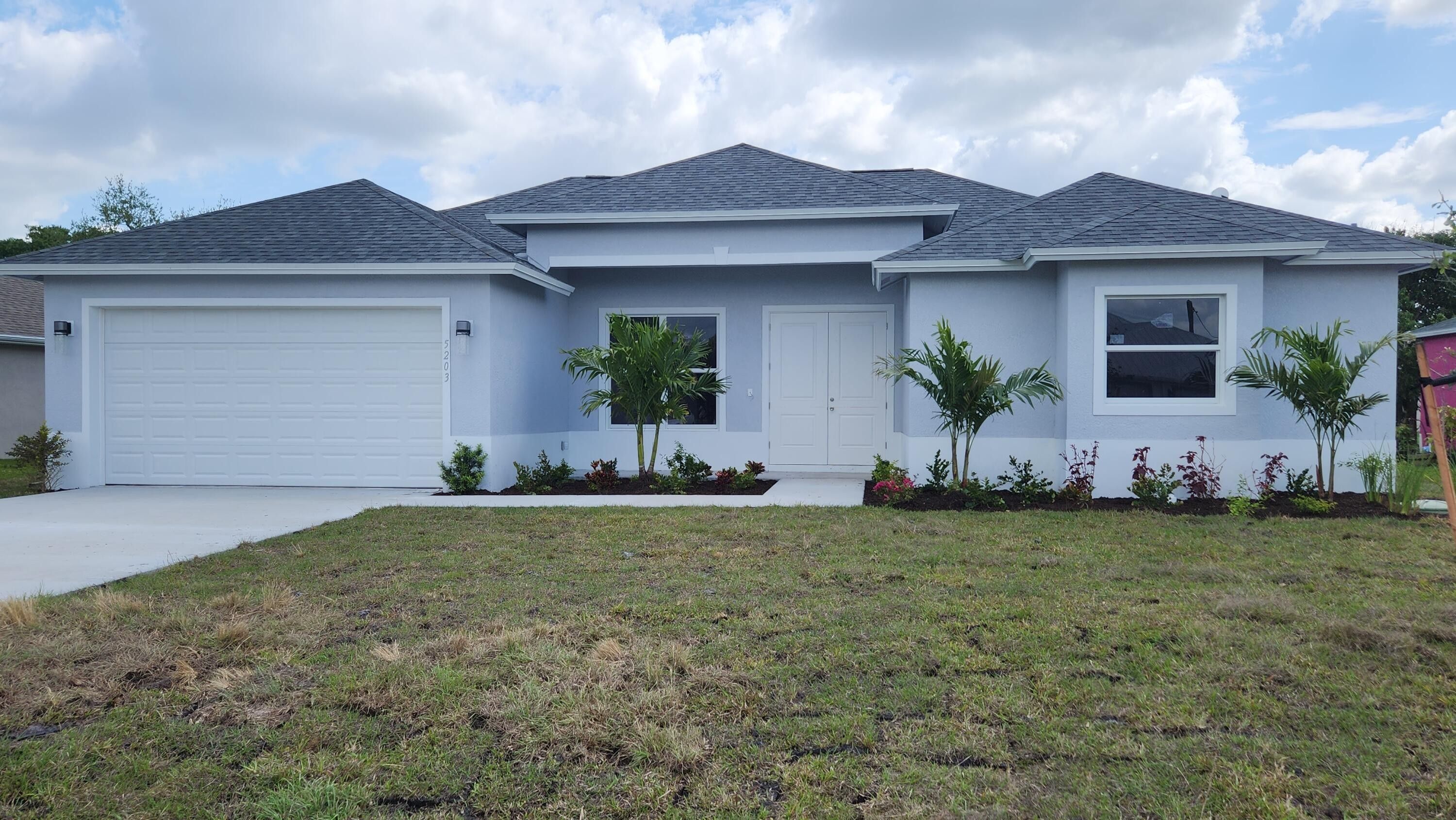 5203 Nw West Piper Circle. Port Saint Lucie, FL 34986