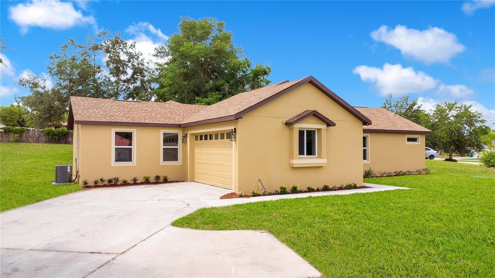 1609 Gregory Drive. Deltona, FL 32738