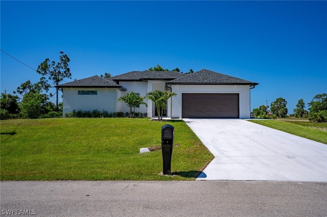 3706 Nw 42Nd Lane. Cape Coral, FL 33993