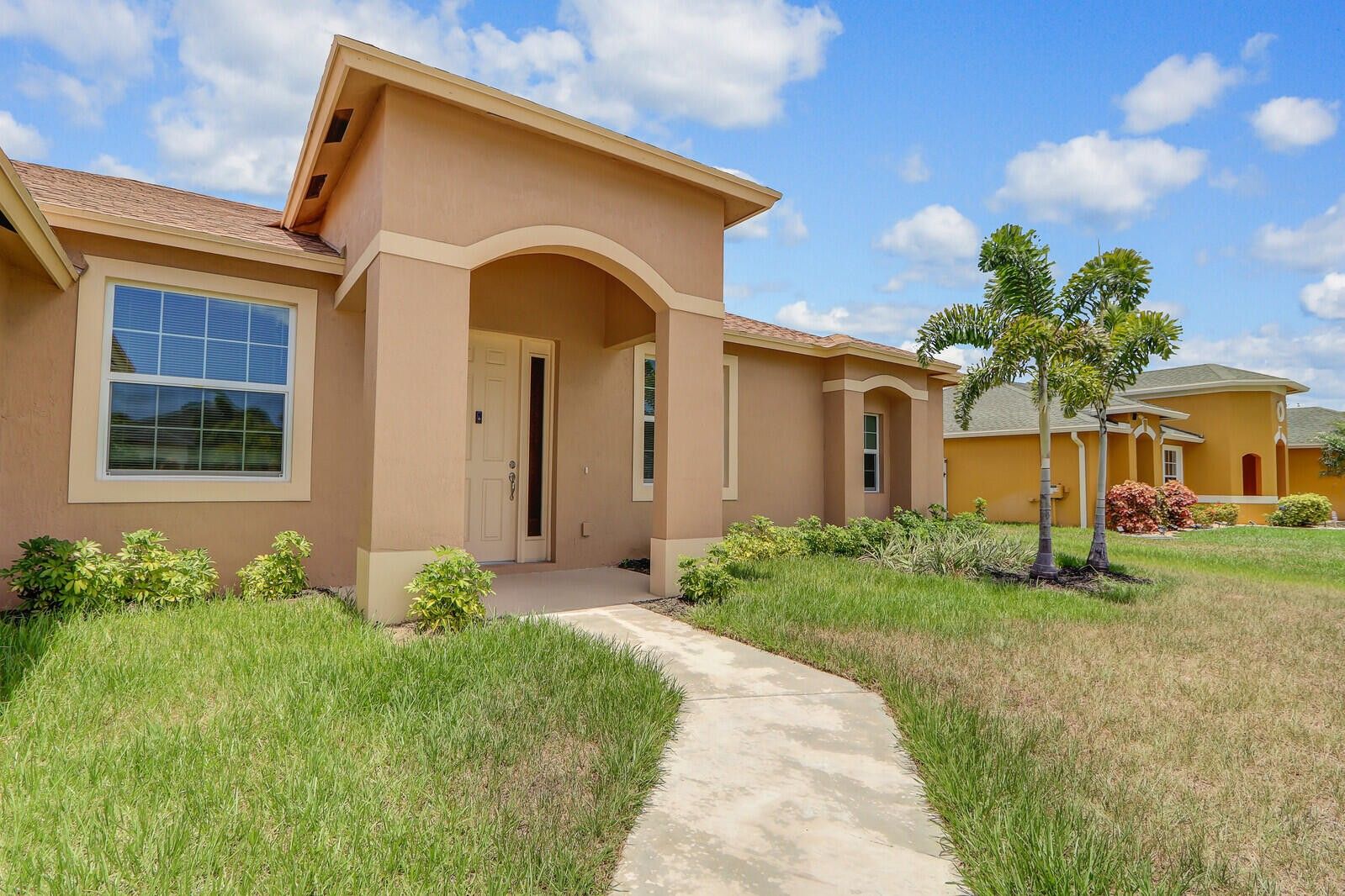 3272 Sw Constellation Road. Port Saint Lucie, FL 34953