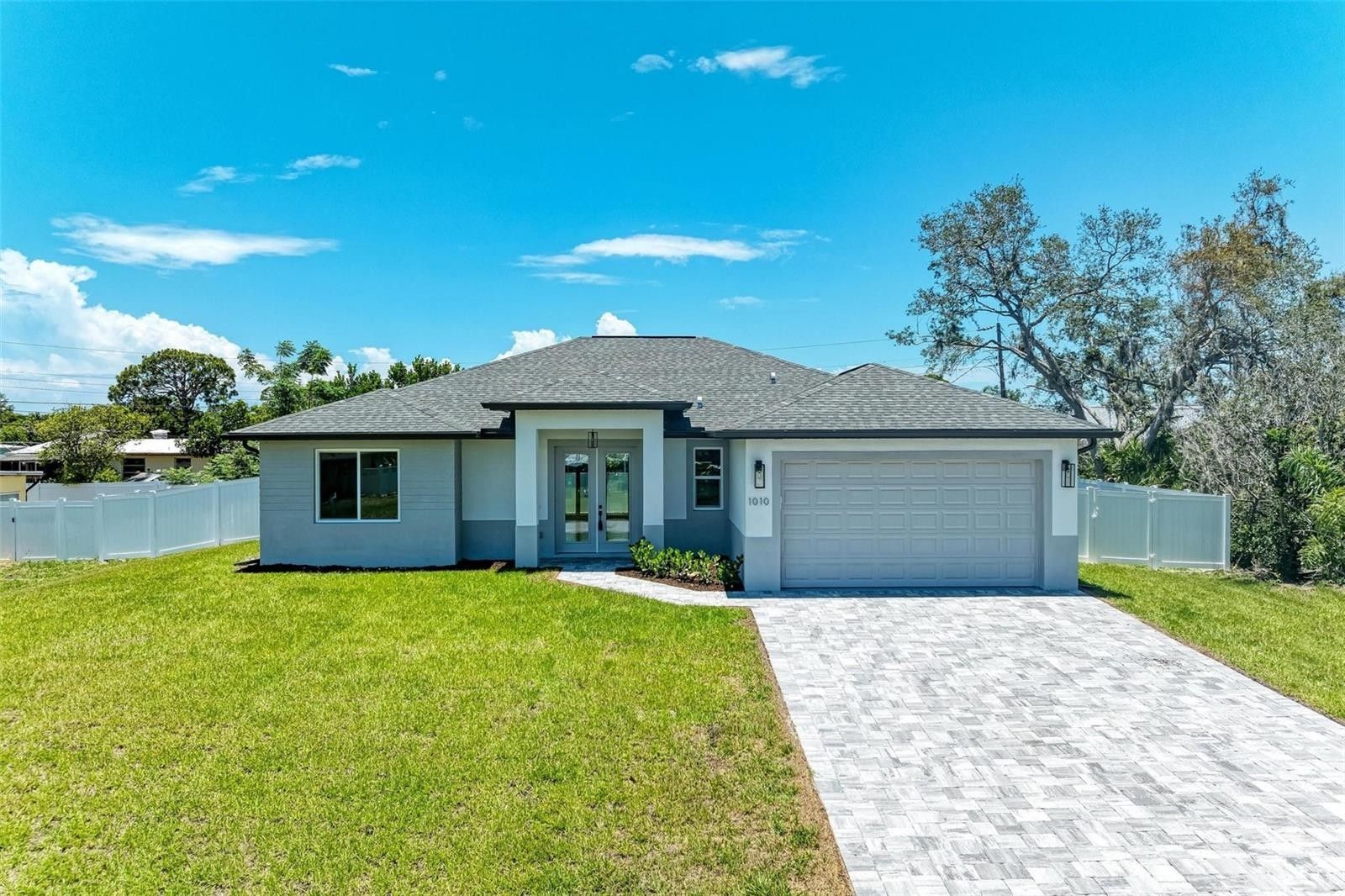 1010 Acadia Road. Venice, FL 34293