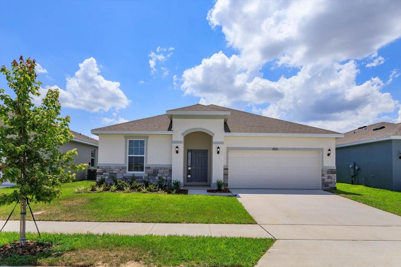 5826 Wallis Lane. Saint Cloud, FL 34771