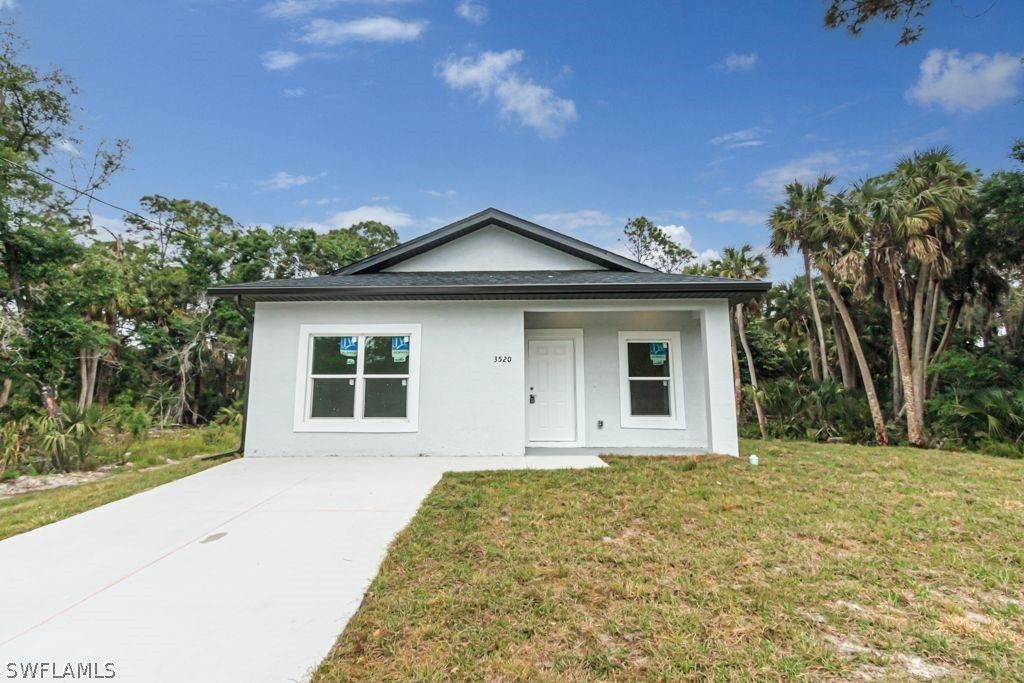 4312 10Th Street Sw. Lehigh Acres, FL 33976