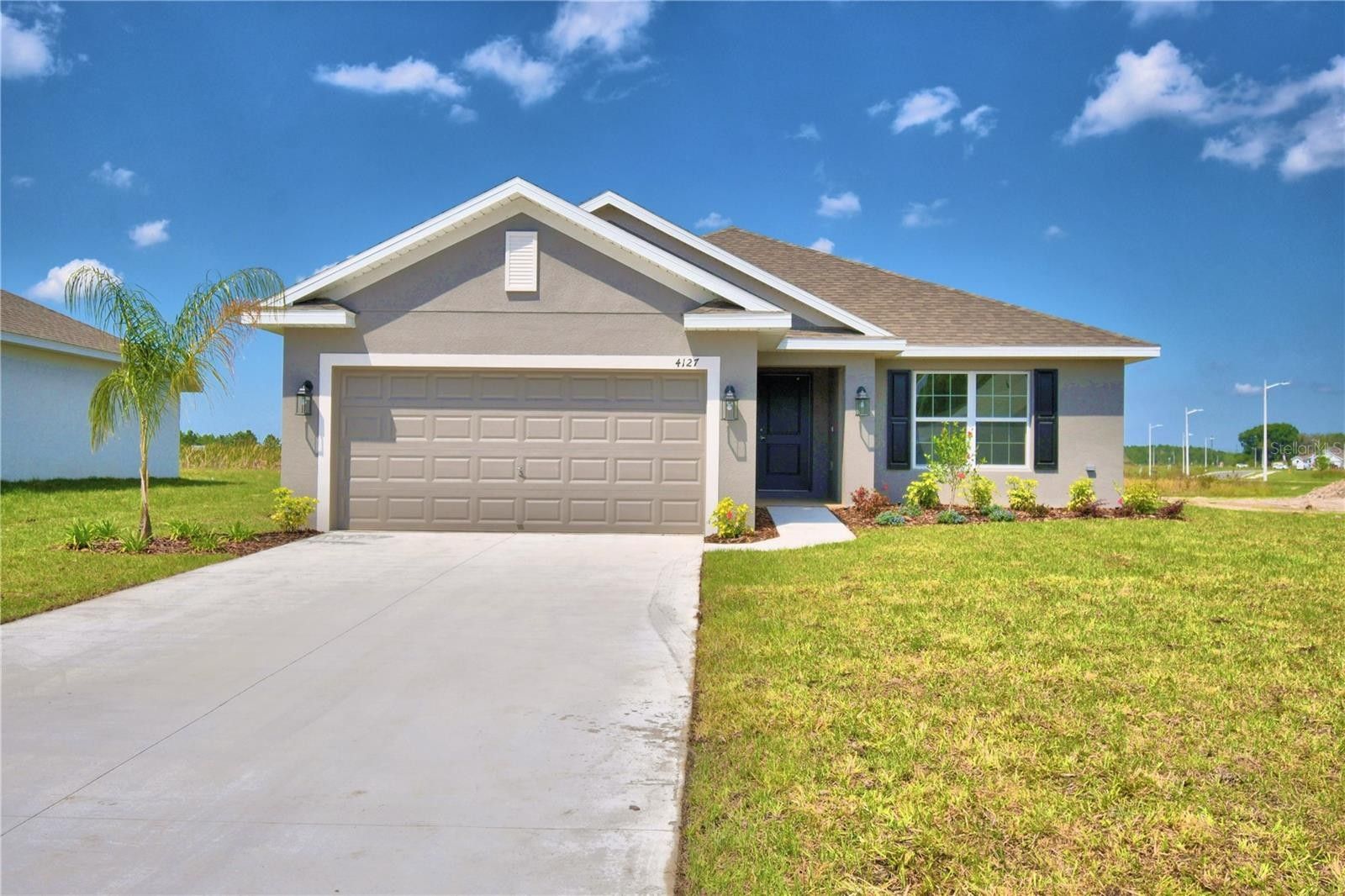 4065 Tullamore Lane. Auburndale, FL 33823