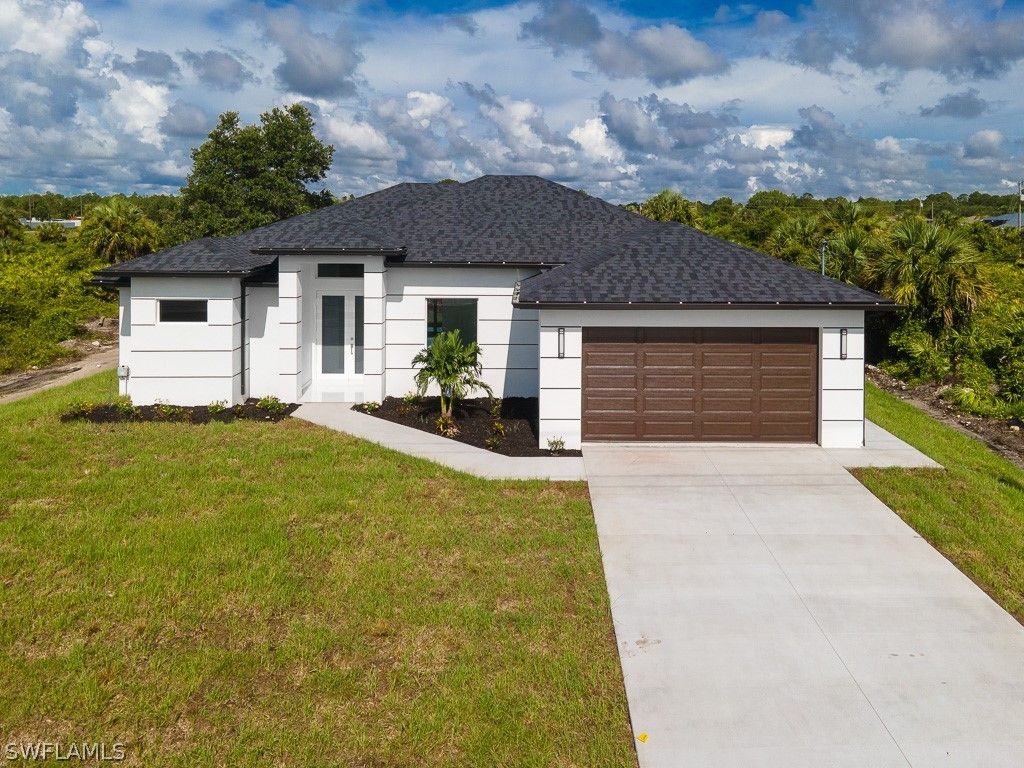 502 Louis Avenue. Lehigh Acres, FL 33972