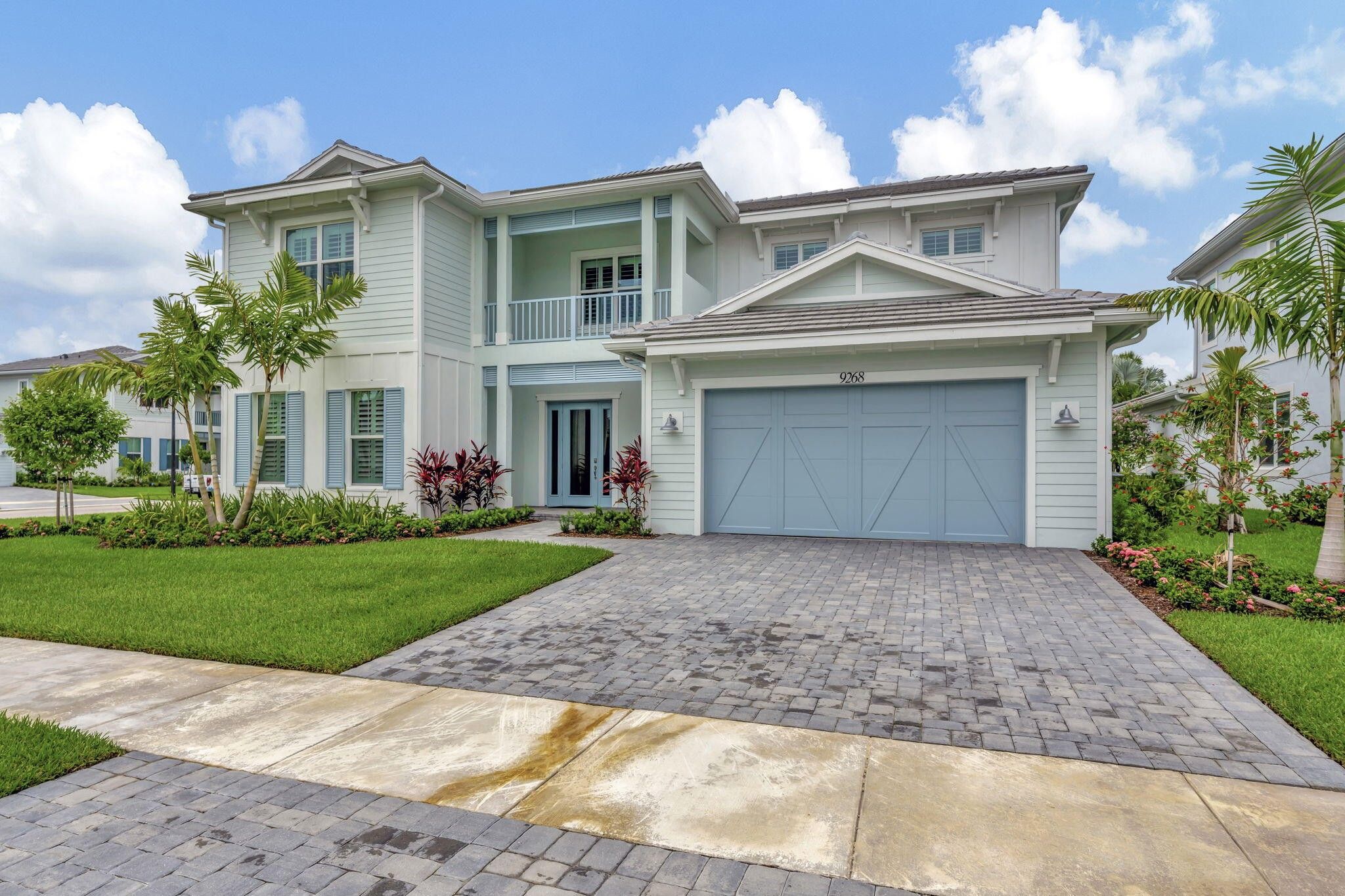 9268 Crestview Circle. Palm Beach Gardens, FL 33412