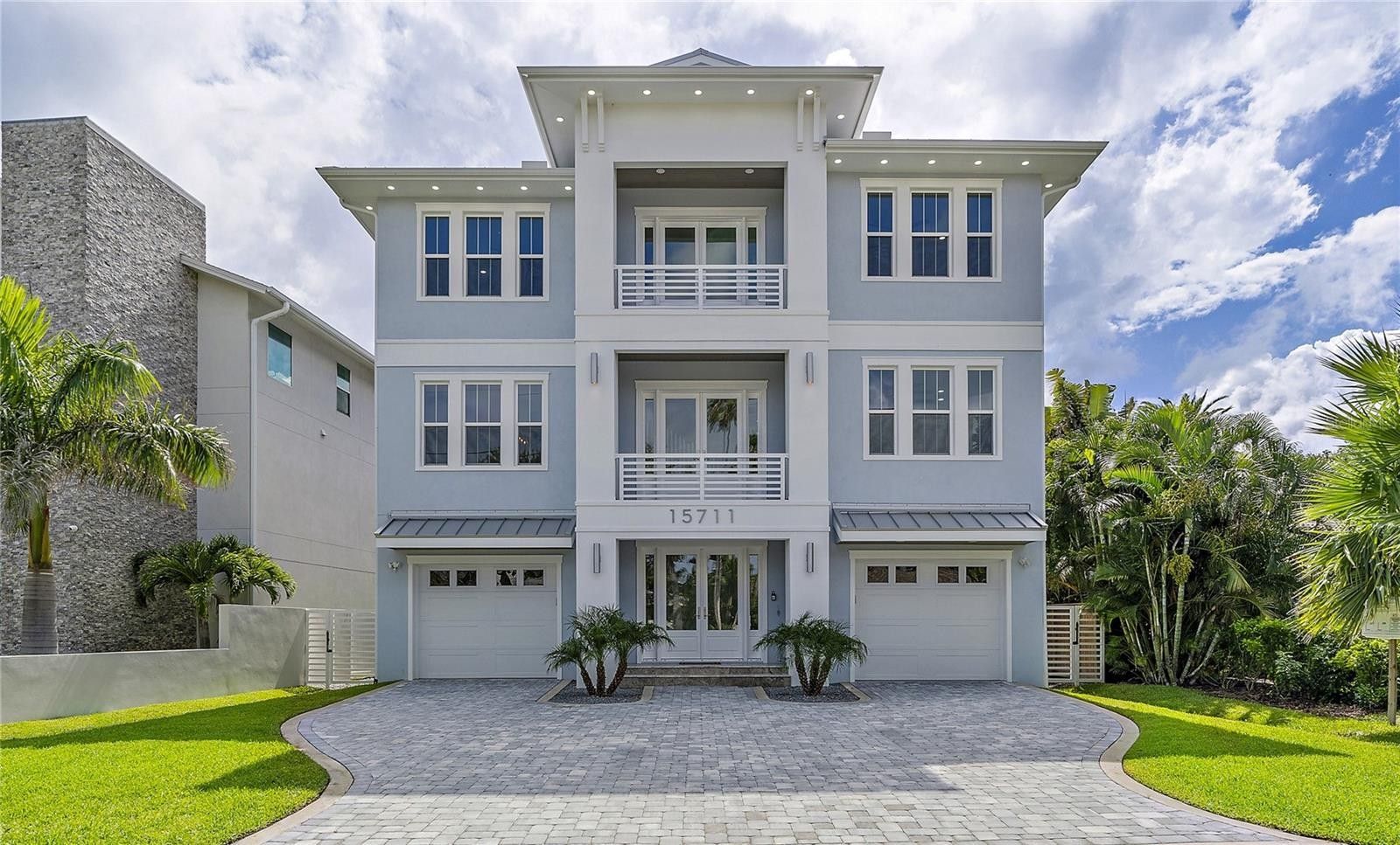 15711 Redington Drive. Redington Beach, FL 33708