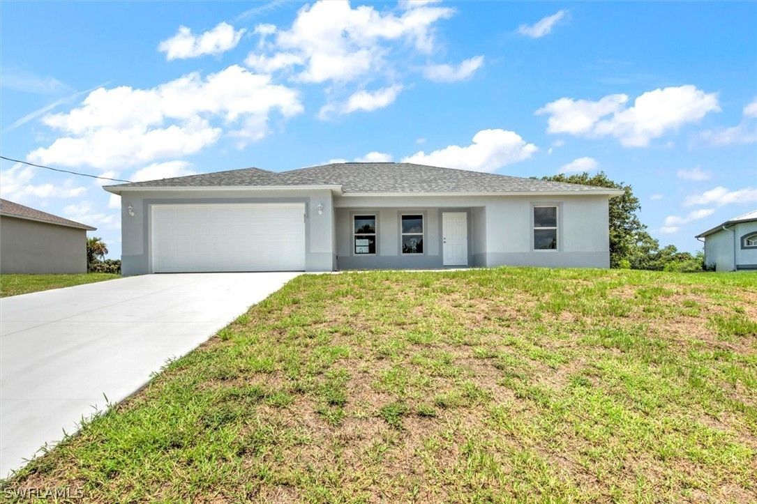 8034 Grove Court. Labelle, FL 33935