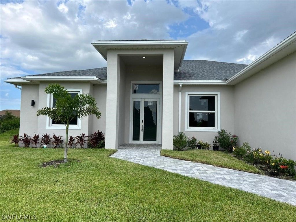 1101 Nw 3Rd Place. Cape Coral, FL 33993