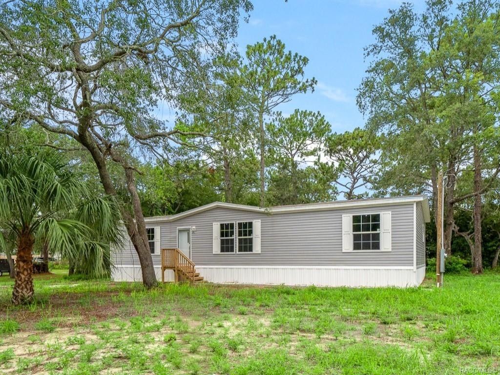 3827 W Whippoorwill Street. Lecanto, FL 34461