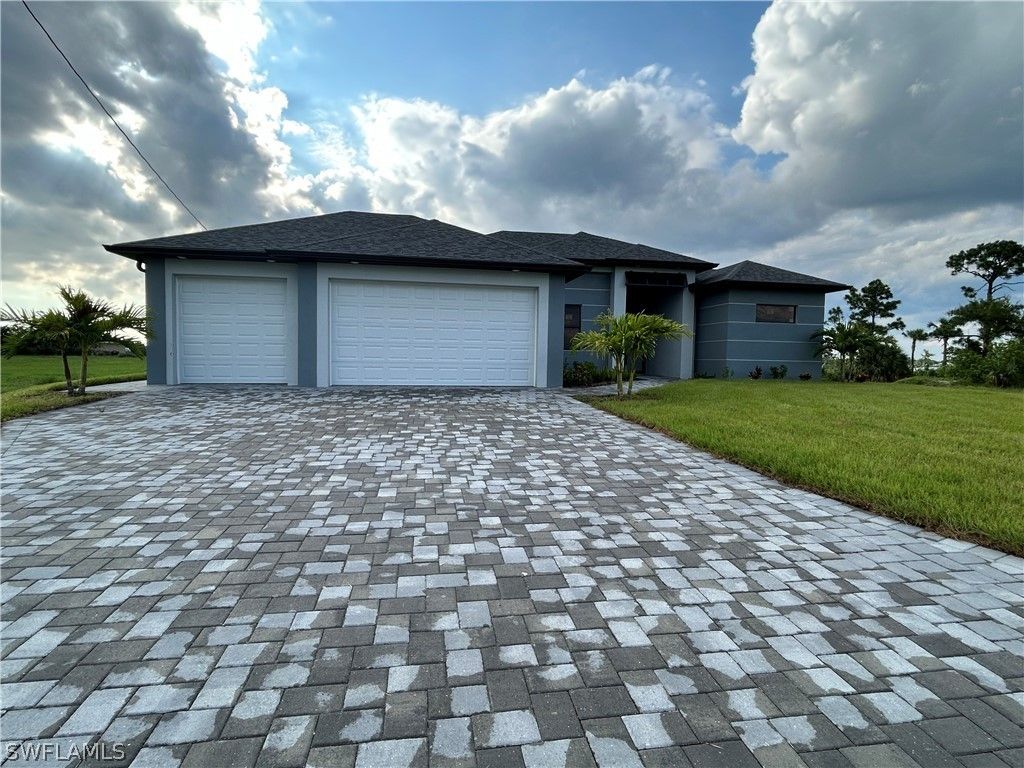 3914 Nw 35Th Avenue. Cape Coral, FL 33993