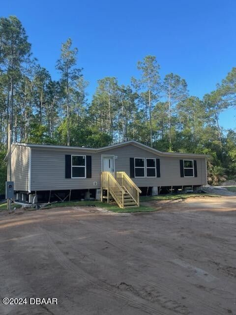 2132 Lancewood Street. Bunnell, FL 32110