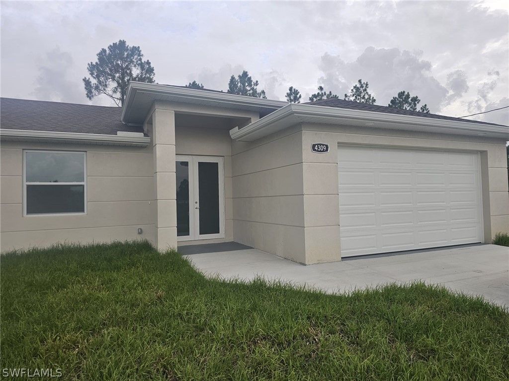 4309 8Th Street Sw. Lehigh Acres, FL 33976