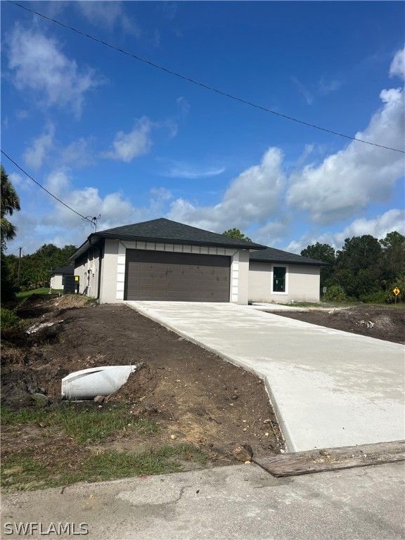 2104 W 13Th Street. Lehigh Acres, FL 33972