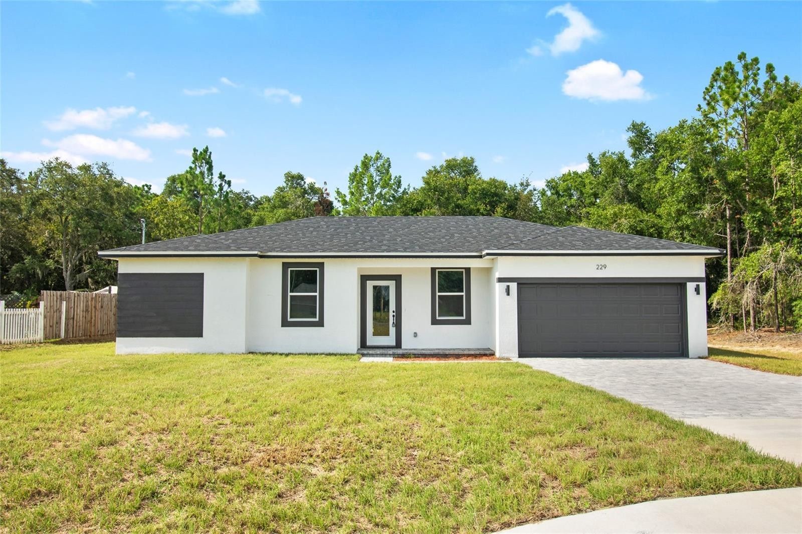 229 Locust Road. Ocala, FL 34472