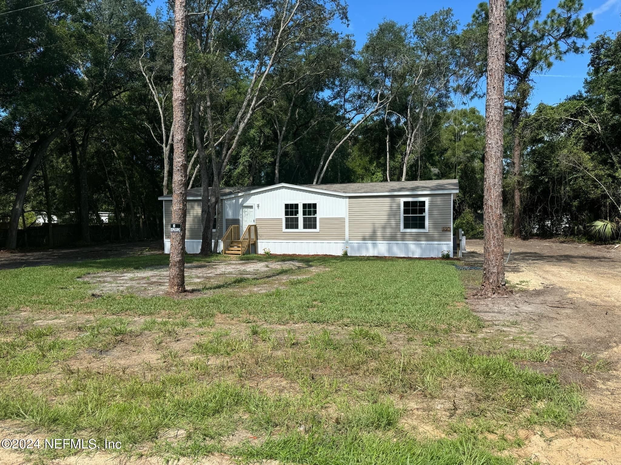 125 Rabbit Track Road. Satsuma, FL 32189