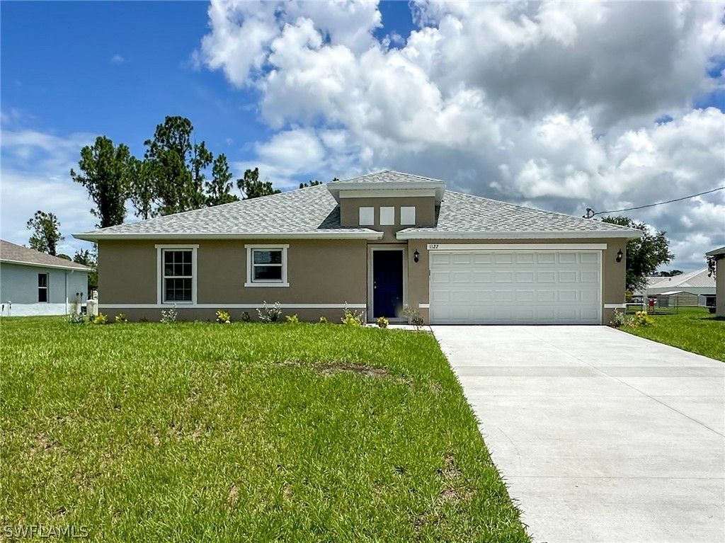 1122 Knotty Pine Avenue. North Port, FL 34288