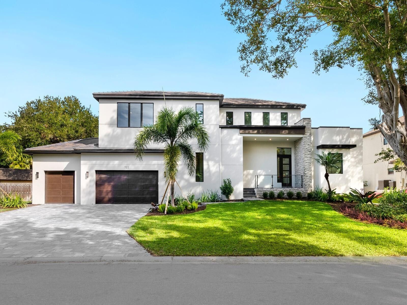 722 Siesta Key Circle. Sarasota, FL 34242