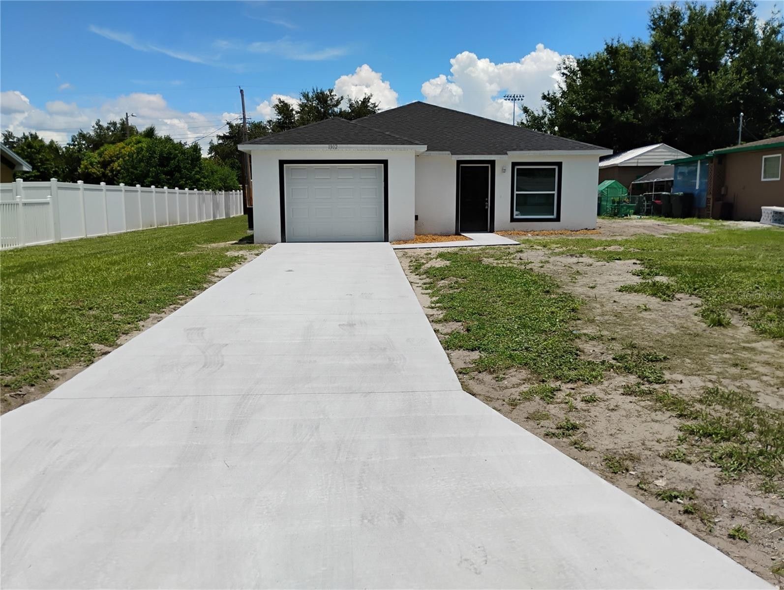 1302 Sunset Avenue. Lakeland, FL 33801