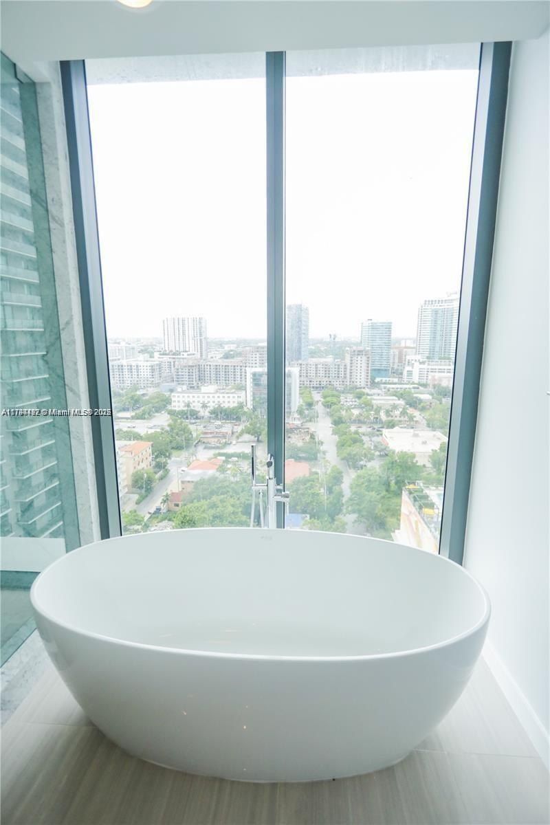 480 Ne 31 St. Miami, FL 33137