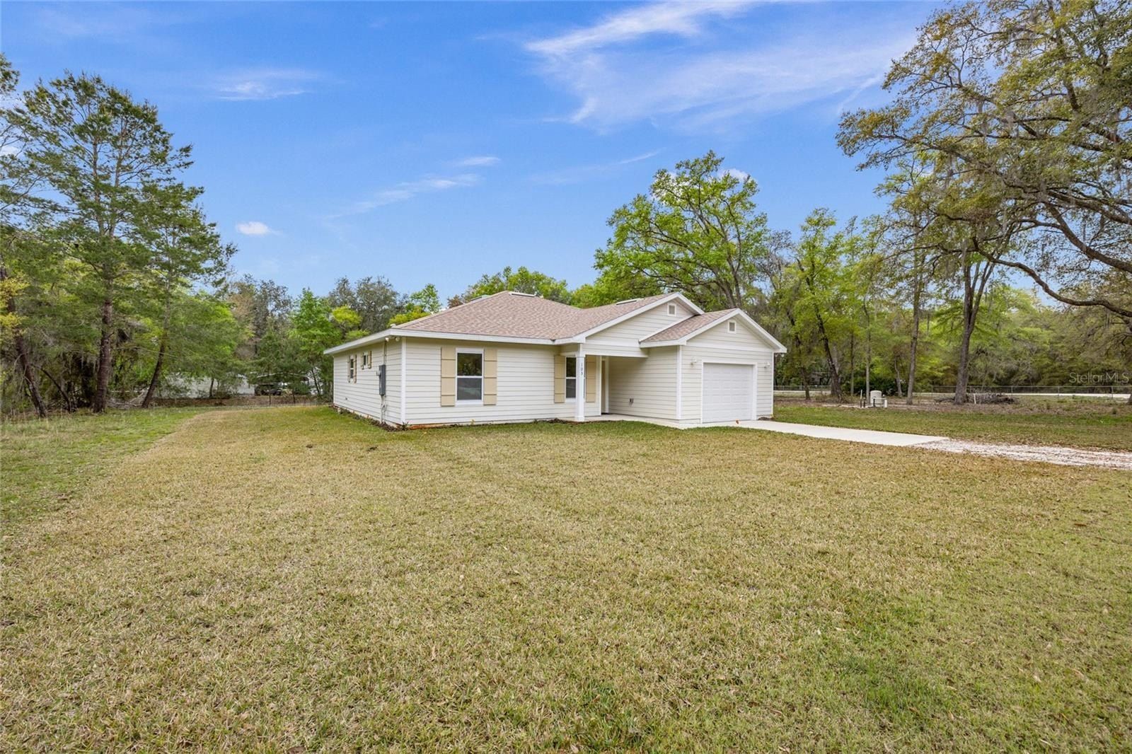 103 Magnolia Street. Hawthorne, FL 32640