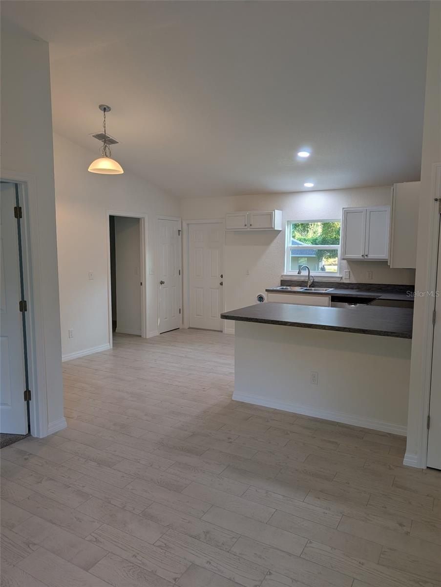 267 Oak Lane Track. Ocala, FL 34472