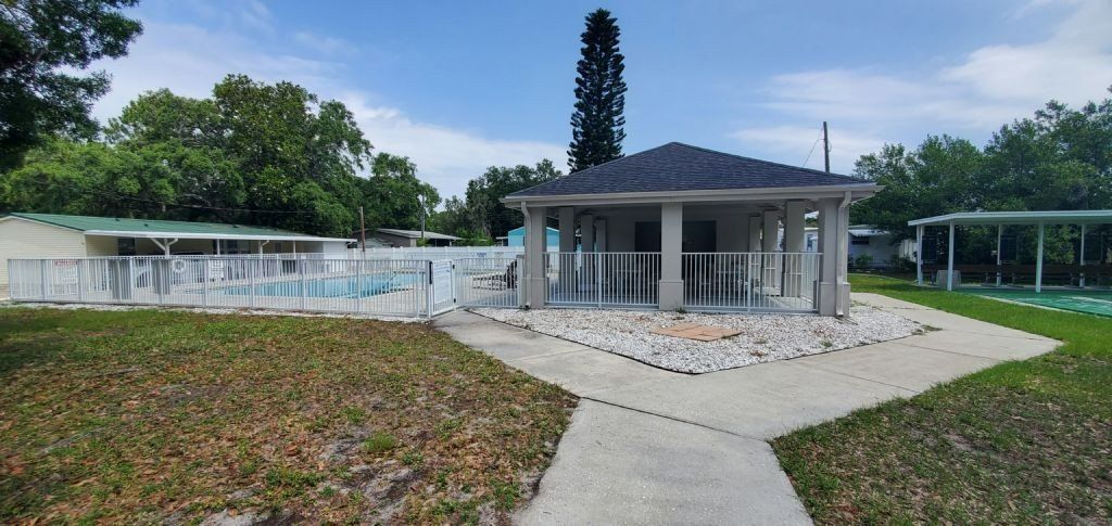 211 Palm Drive. Tampa, FL 33613