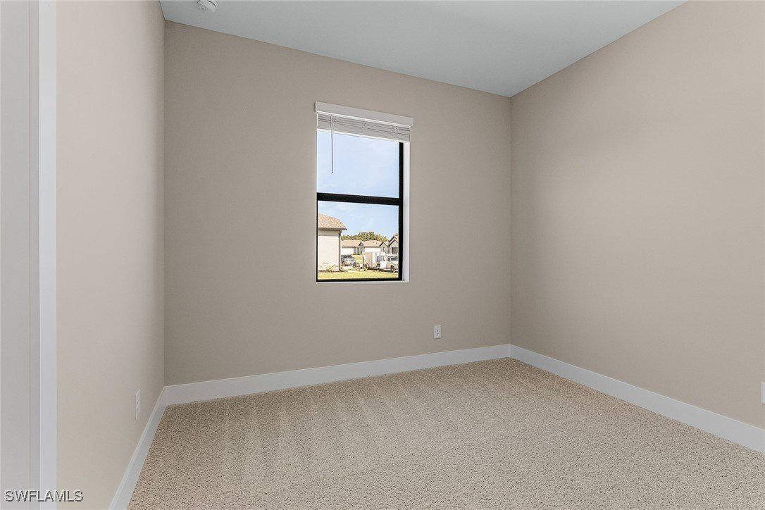 987 Admiral Bull Halsey Avenue. Labelle, FL 33935