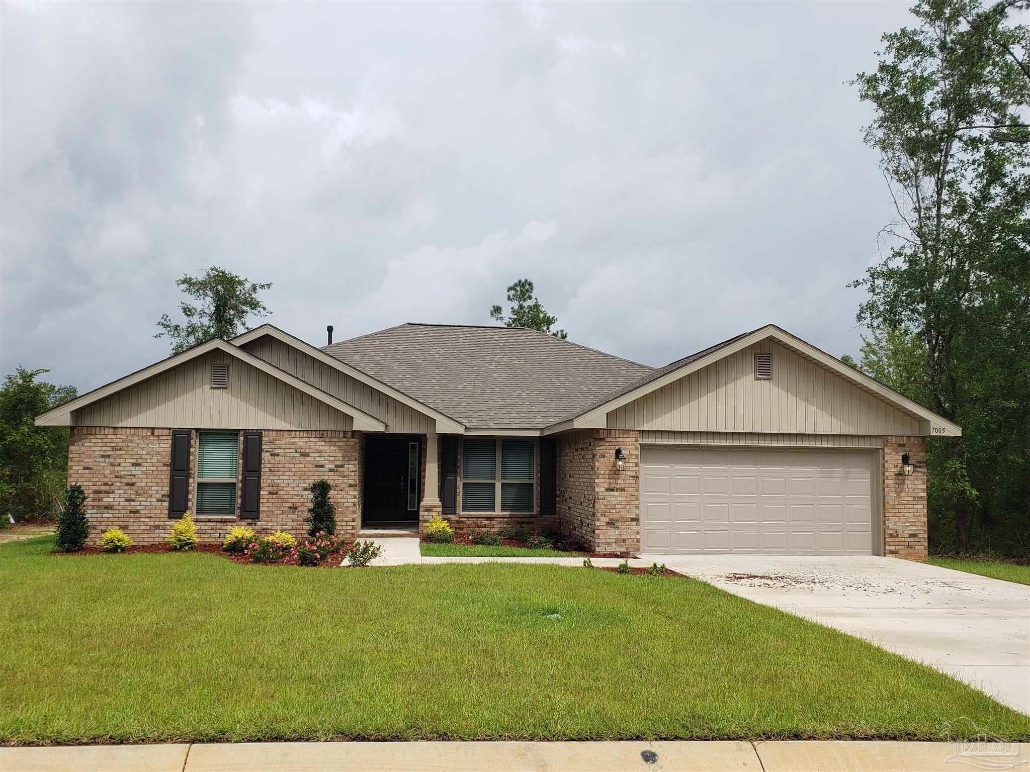 1894 Hazelnut Dr. Cantonment, FL 32533