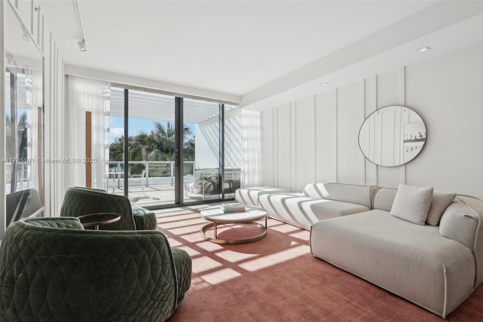 2201 Collins Ave. Miami Beach, FL 33139