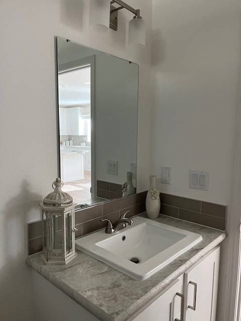 193 Raintree Circle. Deland, FL 32724