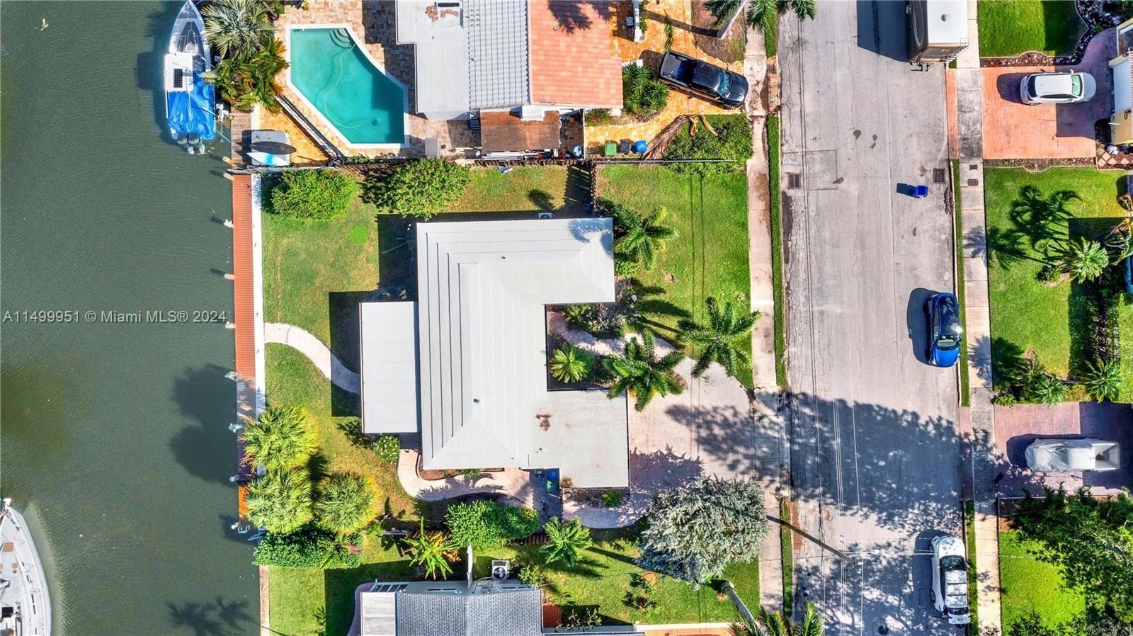 1201 Guava Isle. Fort Lauderdale, FL 33315