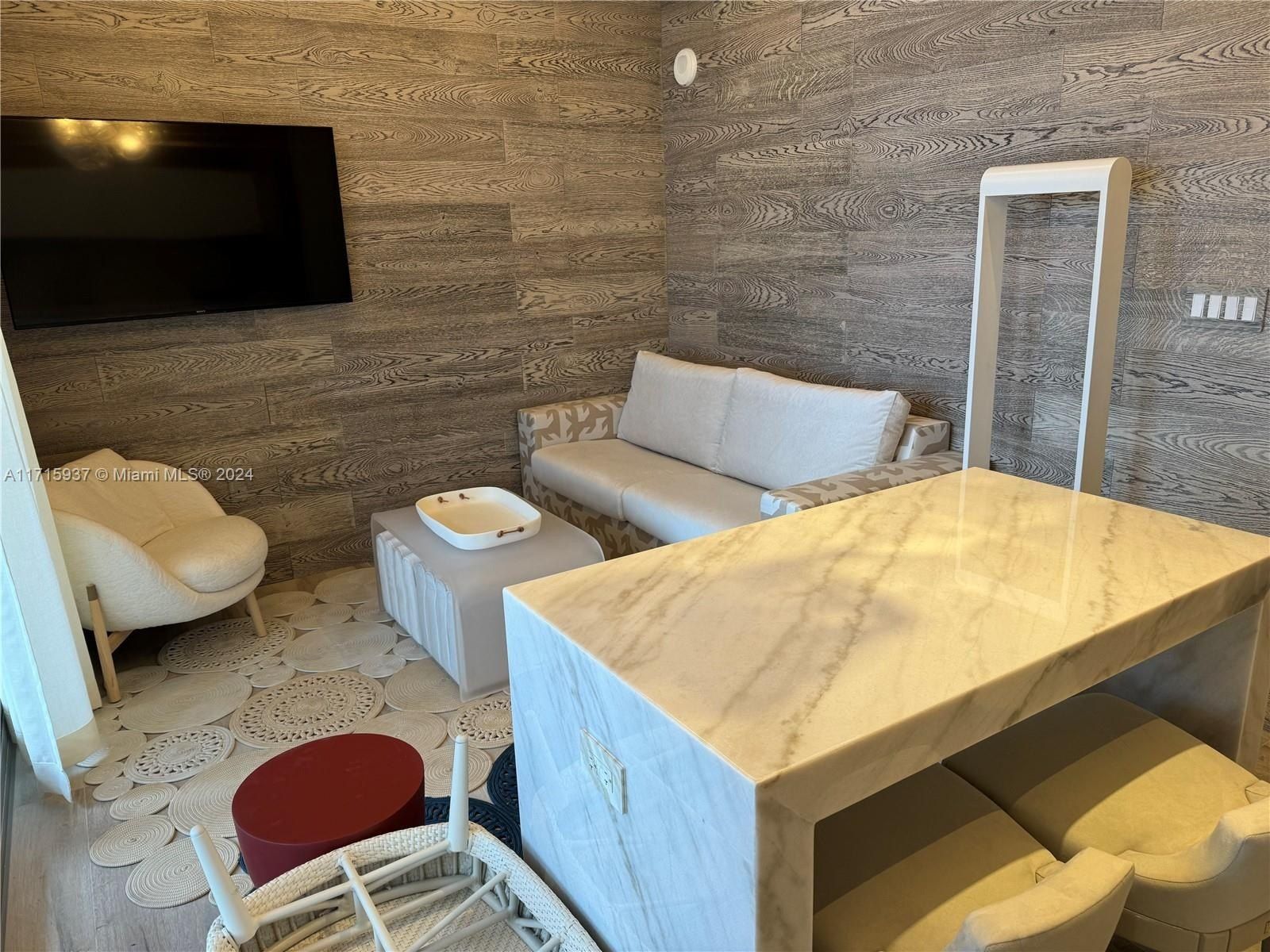 17901 Collins Ave. Sunny Isles Beach, FL 33160