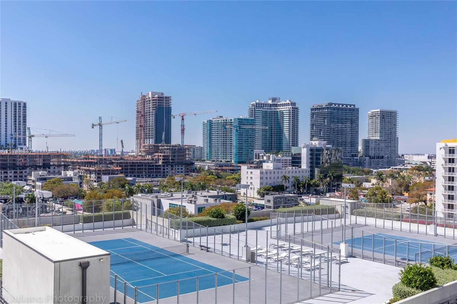 460 Ne 28Th St. Miami, FL 33137