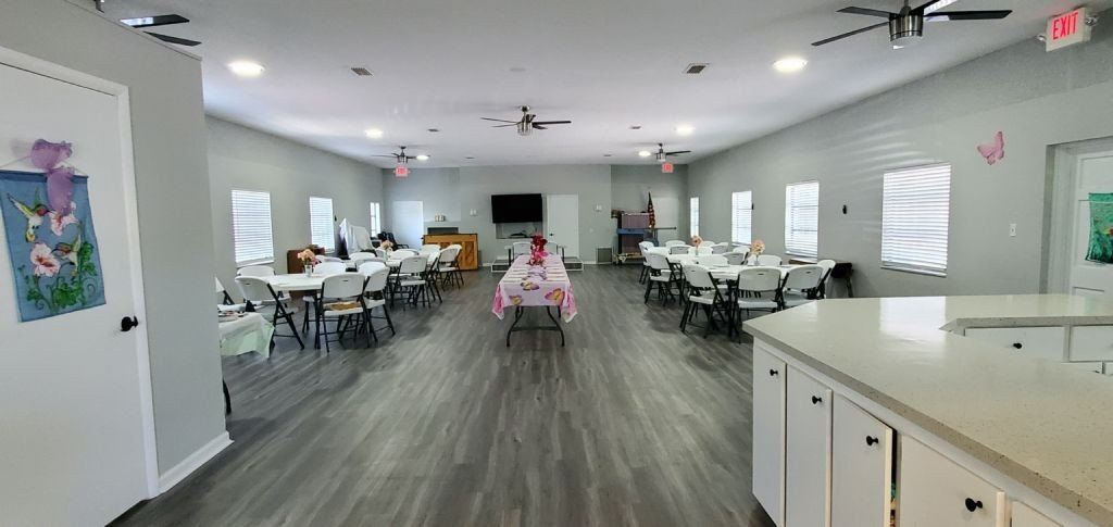 241 Palm Drive. Tampa, FL 33613