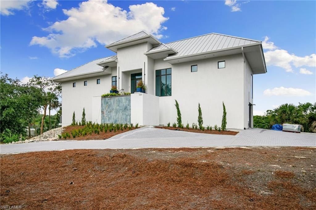 1149 Blue Hill Creek. Marco Island, FL 34145