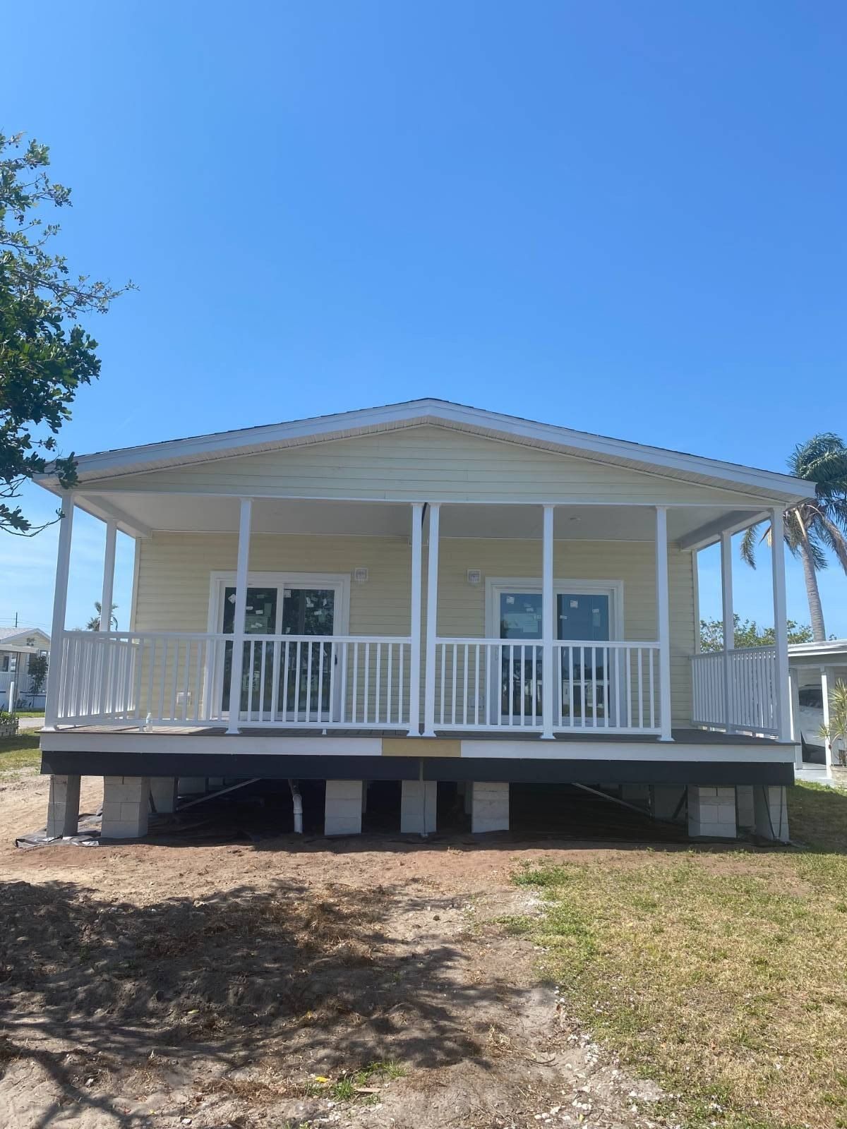 1648 Moonraker Drive. Ruskin, FL 33570