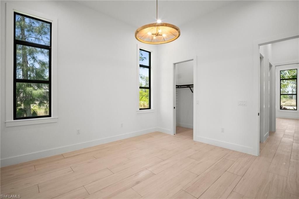 25400 Divot. Bonita Springs, FL 34135